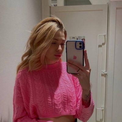 elena3519161144's profile picture. 