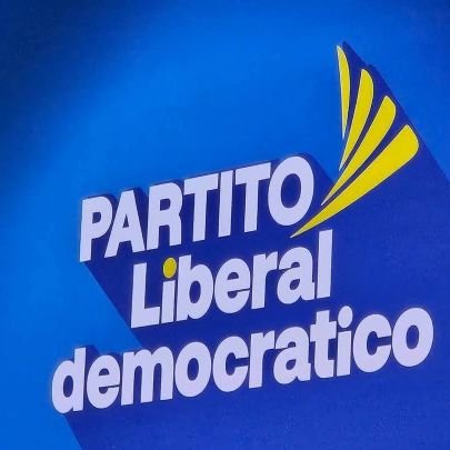 Diversamente giovane, combattente da tutta una vita, ora sarei stata anche un po' stufa, ma di fronte a questo drammatico decadimento... combattiamo ancora !