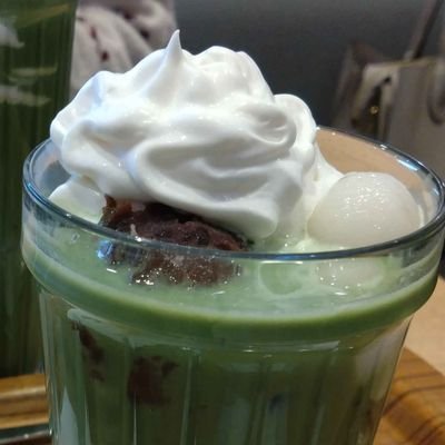 Aina_nazo_'s profile picture. 