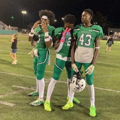CO 2027 WR//CB @ Van Buren High school/6A conference/ 6’1” 140lbs/ Email-ramonewilford43@gmail.com/📞: 479-383-8301