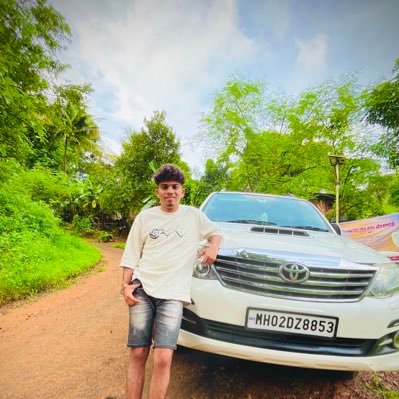 mondkar_ni31725's profile picture. 