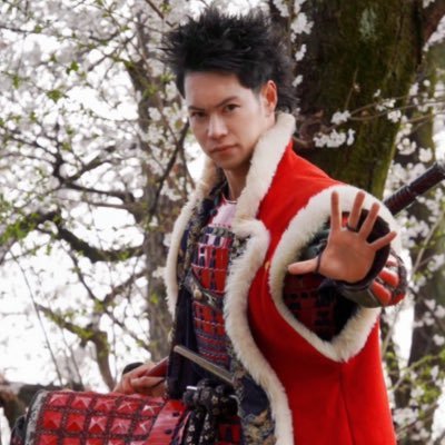 拠点名古屋城【文化活動】学校の先生・大河ドラマ・歴史文化解説YouTuber(TikTok)/城びと連載中『前田慶次の自腹でお城めぐり』歴史講演会/城郭検定準一級・名古屋城検定名誉顧問/ 城プロREゲーム実況【武人活動】#ダンサーに儂はなる (KRUMP HIPHOP breakin')【名古屋とアイドルを好む武士】