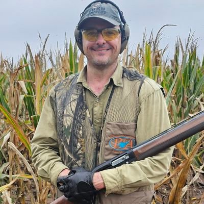 RumfoordNiles's profile picture. Texan through and through :
Self employed workaholic :
Father to both dog and human kids :
#msogang