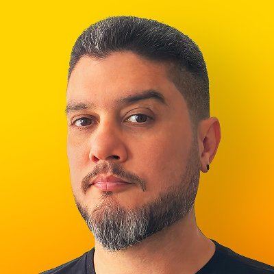 Designer. Desenvolvedor de games e professor de design e arte. “Pro Player de lojinha” de cardgames. Artista e Streamer quando dá.