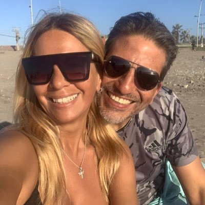 Libros Papeles en los bolsillo, Mala poesía, El estado de las cosas, Sala de espera, Todo es sobre la muerte, Acariciando el aire y Ha dejado de llover