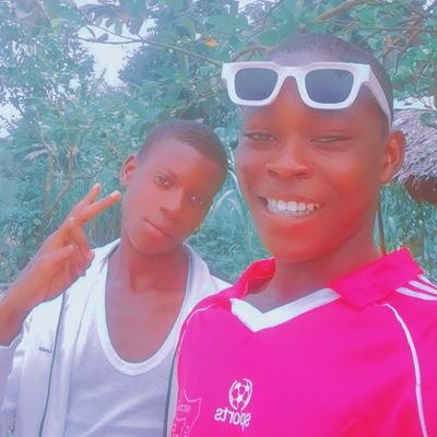 kenmax1665132's profile picture. 