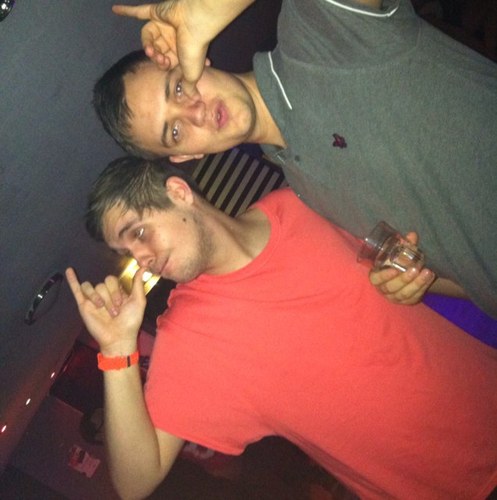 Lewis_volley's profile picture. - Keep your fears to yourself, but share your inspiration with others.