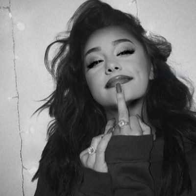 HSJ__YZ's profile picture. 穏やかじゃない