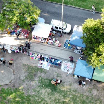 Vecinos en lucha por la recuperación del espacio verde. Pedimos la erradicación total de las ferias ilegales y puesta en valor de este espacio emblemático.