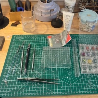 hino_zagoto's profile picture. Dm I’m buying all🦶👣💦💕❤️💵