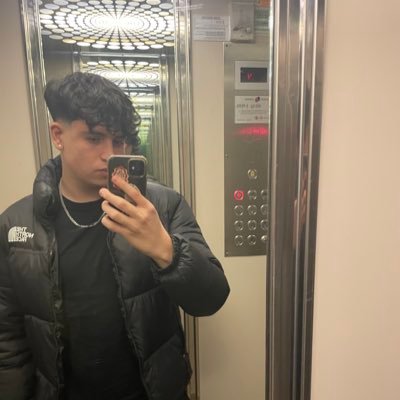 alvaromrts's profile picture. 