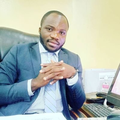 Époux, père,Entrepreneur, ingénieur Agronome,zootechnicien,
un haut cadre dans l'une des entreprises performantes de la RDC.
PDG de PMJFf Community 🇨🇩