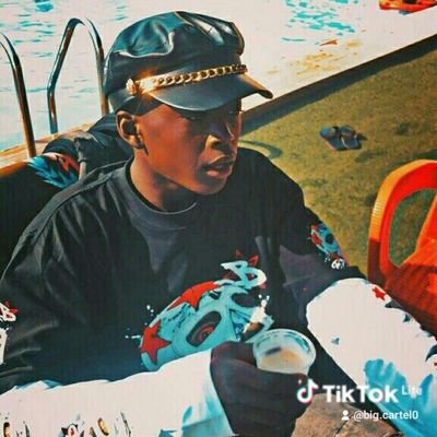 BigCartel100's profile picture. 