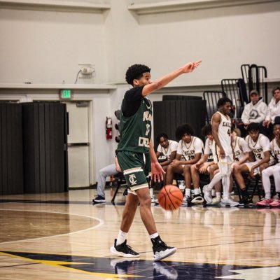 Aau team: Running mavericks School:Indian creek C/o 2026 pg | 5’11 165 3.3GPA | 240-623-4520 Email: kharvin508@gmail.com