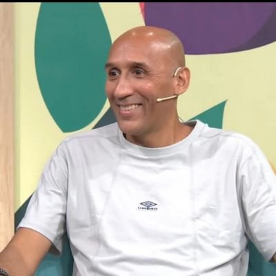 Soy futbolista profesional mi sueño es llegar record guinnes mundial ⚽🇺🇾