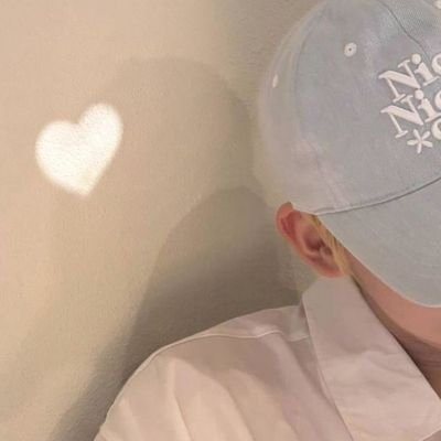 #엔하이픈 • she/her • fan account • saw enha 02/03/24 #lovefromlai