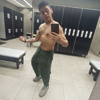 Empezando desde nuevo
sigueme en ig como @ajolojoto72 y mi cuenta de fotografia @kaoscreativo72
en esta vida hay que disfrutar mientras dure