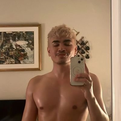 jasonmichaellee's profile picture. content coming soon… maybe idk 🤷‍♂️ 🇵🇭 🇮🇹