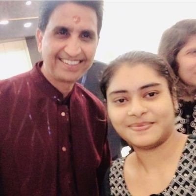 हो भगवान! मानव तो समझेगा इतना,की मानव के जीवन में संघर्ष कितना ......🙏🏻♥️🦋
𝐁𝐚𝐧𝐬𝐮𝐫𝐢 𝐜𝐡𝐚𝐥𝐢 𝐚𝐨 𝐡𝐨𝐭𝐡 𝐤𝐚 𝐧𝐢𝐦𝐚𝐧𝐭𝐫𝐚𝐧 𝐡𝐚𝐢.. 🤍