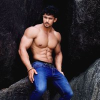 desi💪indianmen😈 (@desindian_men) 's Twitter Profile