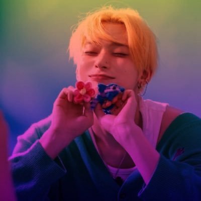 kimwoosunnie's profile picture. fan account | 22 | 🇵🇪 | multi | 🦊🐆 | “enhypen is behind you.” — enhypen