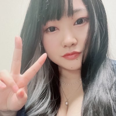 i9fDJdzugB10609's profile picture. 新人声優です。好きな物は海鮮丼とチキン南蛮と、平成ギャルを拝見することです。/DMはお仕事関係のみの返信です。