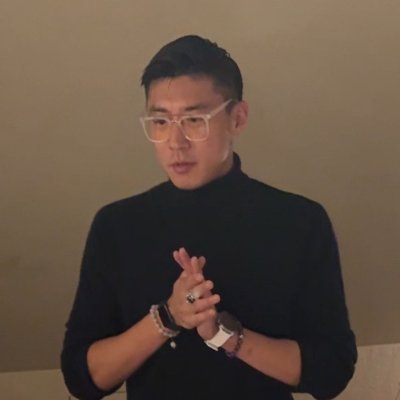 mikeyang42's profile picture. 💯