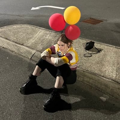 trying to give it the ol’ razzle dazzle | brisbane broncos battler | she/they | 🇵🇸