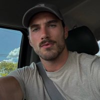 𝐫𝐡𝐞𝐭𝐭 ✰ (𝑝𝑎𝑟𝑜𝑑𝑦) (@dcvinewcrship) 's Twitter Profile Photo