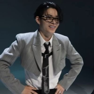 9chulsoo's profile picture. 121703 INFJ 엔진소울
bias #ni_ki #jake☆
내 행복이 되어줘서 고마워  E N H Y P E N ☘