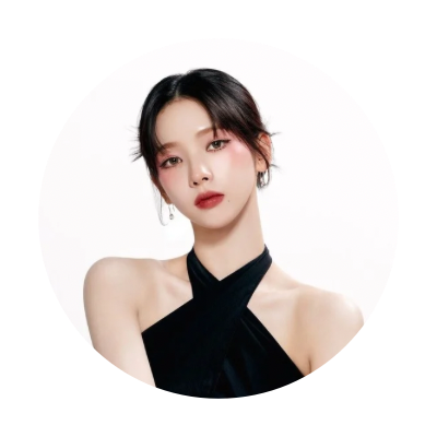 𝘽𝙪𝙨𝙞𝙣𝙚𝙨𝙨 .☘︎ ݁˖ ── helping things float a little higher ─ softly and asking for attention. Just enough to be felt, never too loud to be seen ִֶָ 𓂃⊹ ִֶָ