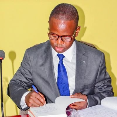 PhD in Law/ Vrije Universiteit Brussel, MA/UN UPeace, Lawyer; International consultant, Law Professor,  Journalist, Director of https://t.co/6G1HRavh7i, Panafricanis