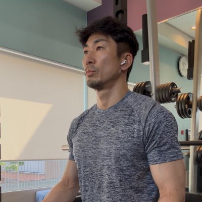 筋トレが趣味の40代|最初は自重トレ→20代前半〜ジム通い| トレ記録 |豆知識|エニタイム|ボディメイク|日常|心身整え中| 目標:BIG3合計500kg🔥(2025.6月時点:454kg)| 2025.4〜トレ垢として投稿開始|
