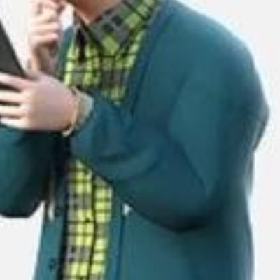 robotlove442's profile picture. 나도아님