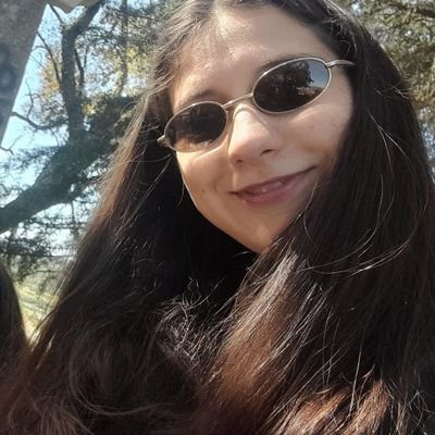 ATomegomes's profile picture. Estudante de design de comunicação