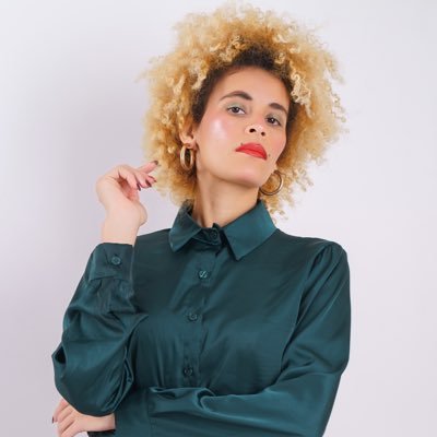 cutiexalexa's profile picture. Latex lover. 🖤