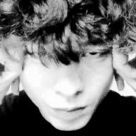 sadlygif's profile picture. 