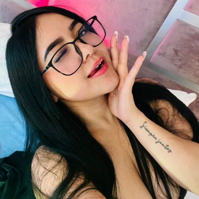 SaraColllinss's profile picture. I am a sweet and tender girl, my smile and my way of being reflect a warmth that I like to share with others. I love to transmit peace and make those around me