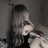莉 (@_o1o4) 's Twitter Profile