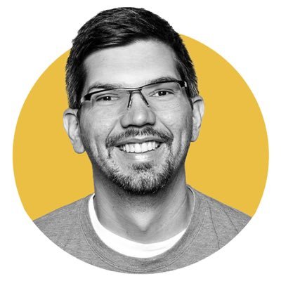 Dad x2 / UX Lead Designer. Brand Maker. Professor/Mentor. Enjoy my thoughts.