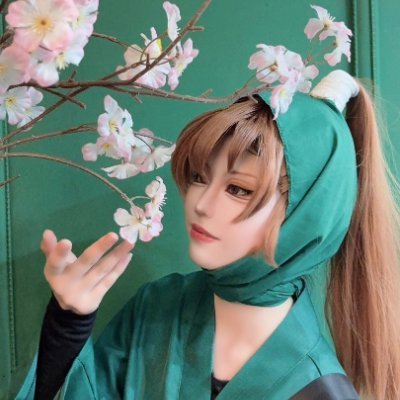 18↓義務教育済 / 3L️〇 / コスプレの垢 / 初心者🔰 / ほんとに重加工‼️ / 自我でます /
リトリン必読 : https://t.co/2AQ5tAmOyC