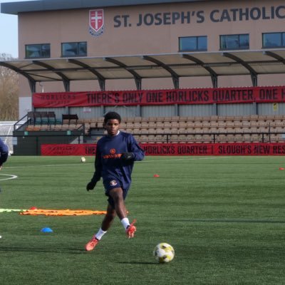 Nnaemeka_7's profile picture. Player for Slough Town
