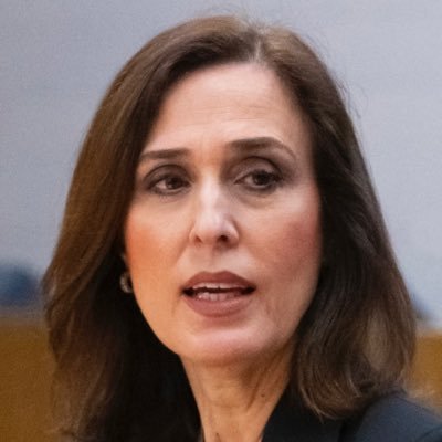 Head of Medical Oncology Department. MD, PhD. University Hospital Lozano Blesa. Zaragoza, SPAIN #endlungcancer #cancerdepulmon