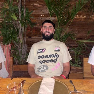 CalvinDhariwal's profile picture. 🎒