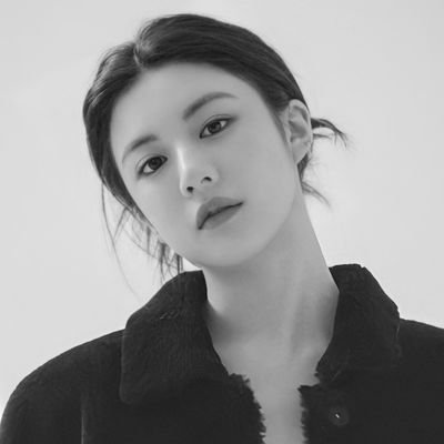 pshaeayiee Profile Picture