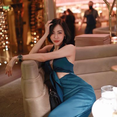 utAwi9W4WJdl3ZZ's profile picture. Company name: Boots Beauty, Skin Care and Apparel Store
Company address: Inside Siam Paragon Shopping Center
Main business items: Skin care, health care, beauty
