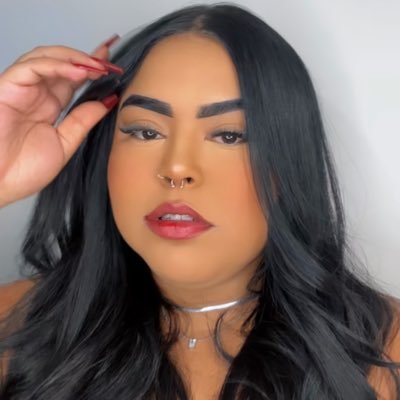 dona_michiles's profile picture. Vivo em exageros