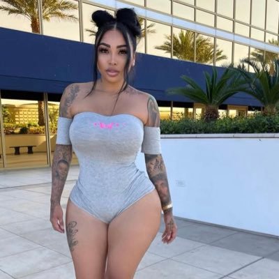 I do deep tissue,Swedish massages,Bone cracks,hot stones nuru massages and body rubs.. All type of massages, Nuru massage, any other fantasy you want