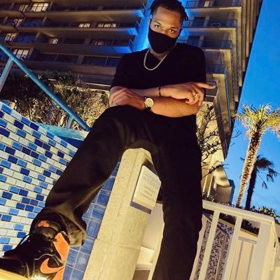 Songwriter, Mixologist & the Man of Any Year💯 Only motto in life is don't lose🎯