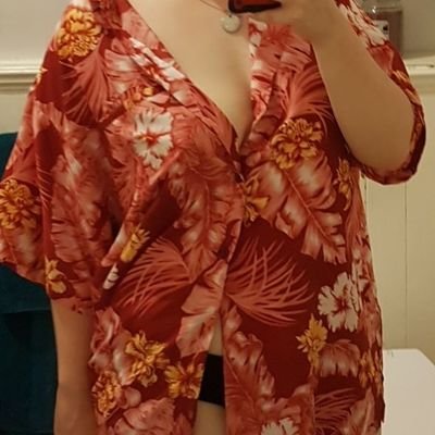 23, young dumb and full of cum!
Keep me in my place. Please breed me!
MDNI/no age. Block don't report 💗